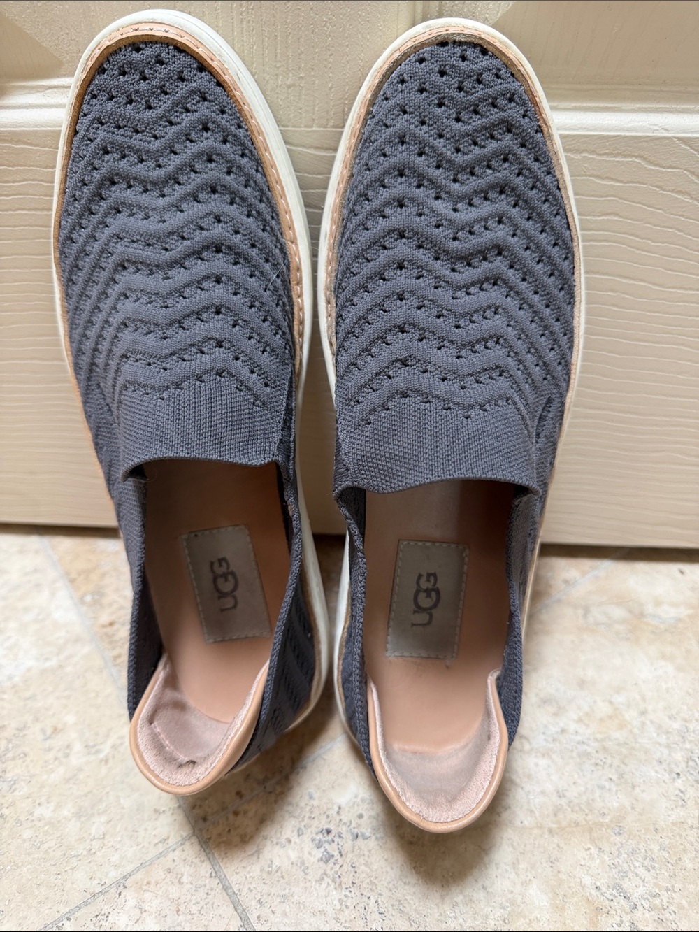 UGG sammie chevron Women's Slip-On Knit Sneakers in Charcoal
